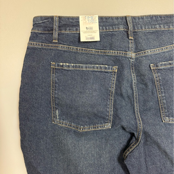 Time And Tru High Rise Cropped Jeans - 20 - Picture 5 of 7
